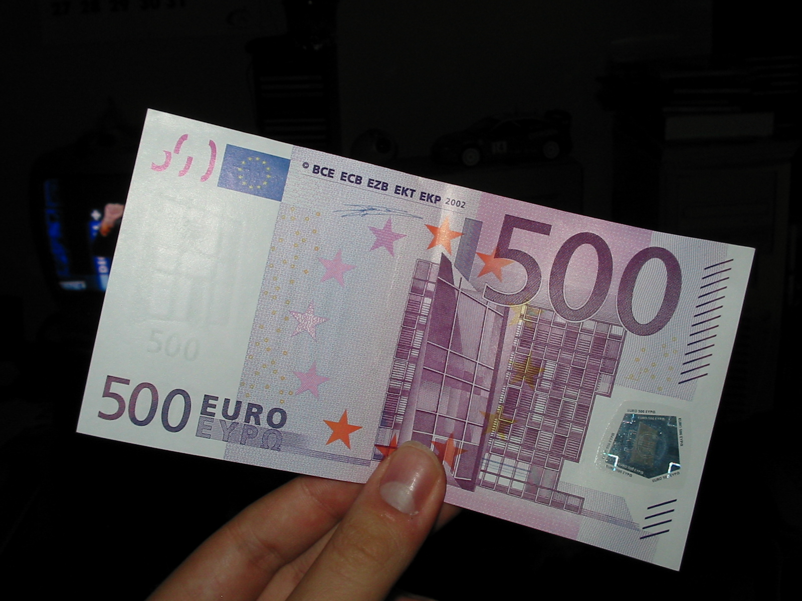 Este oficial. BCE a anuntat oprirea tiparirii bancnotei de 500 de euro