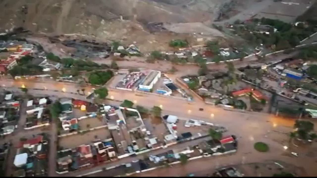 Fenomen bizar in una din cele mai aride zone ale Pamantului. Oras din desertul Atacama inundat dupa ploi violente