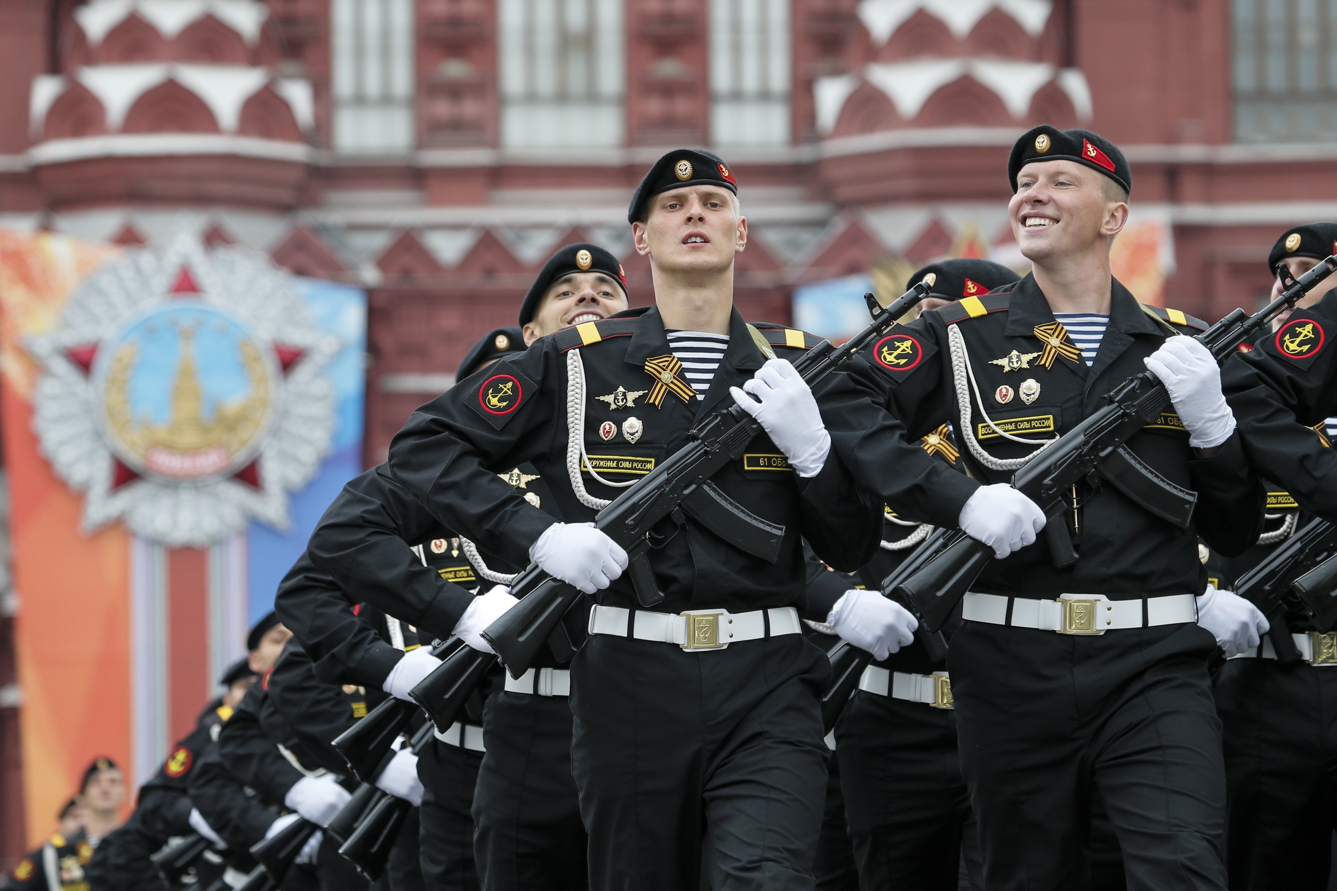 Paradă spectaculoasă la Moscova de Ziua Victoriei