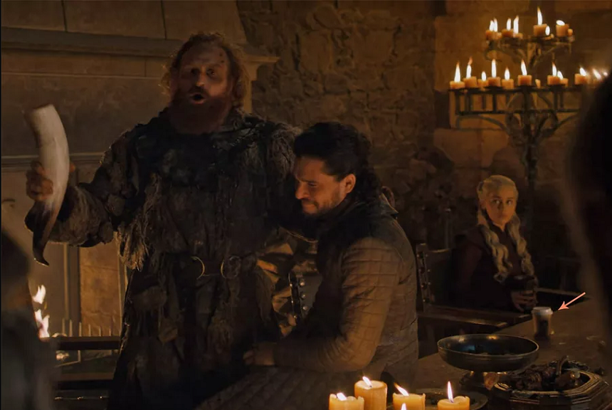 Greșeală sau premeditare? Un pahar de cafea cu capac apare în episodul 4 din Game of Thrones