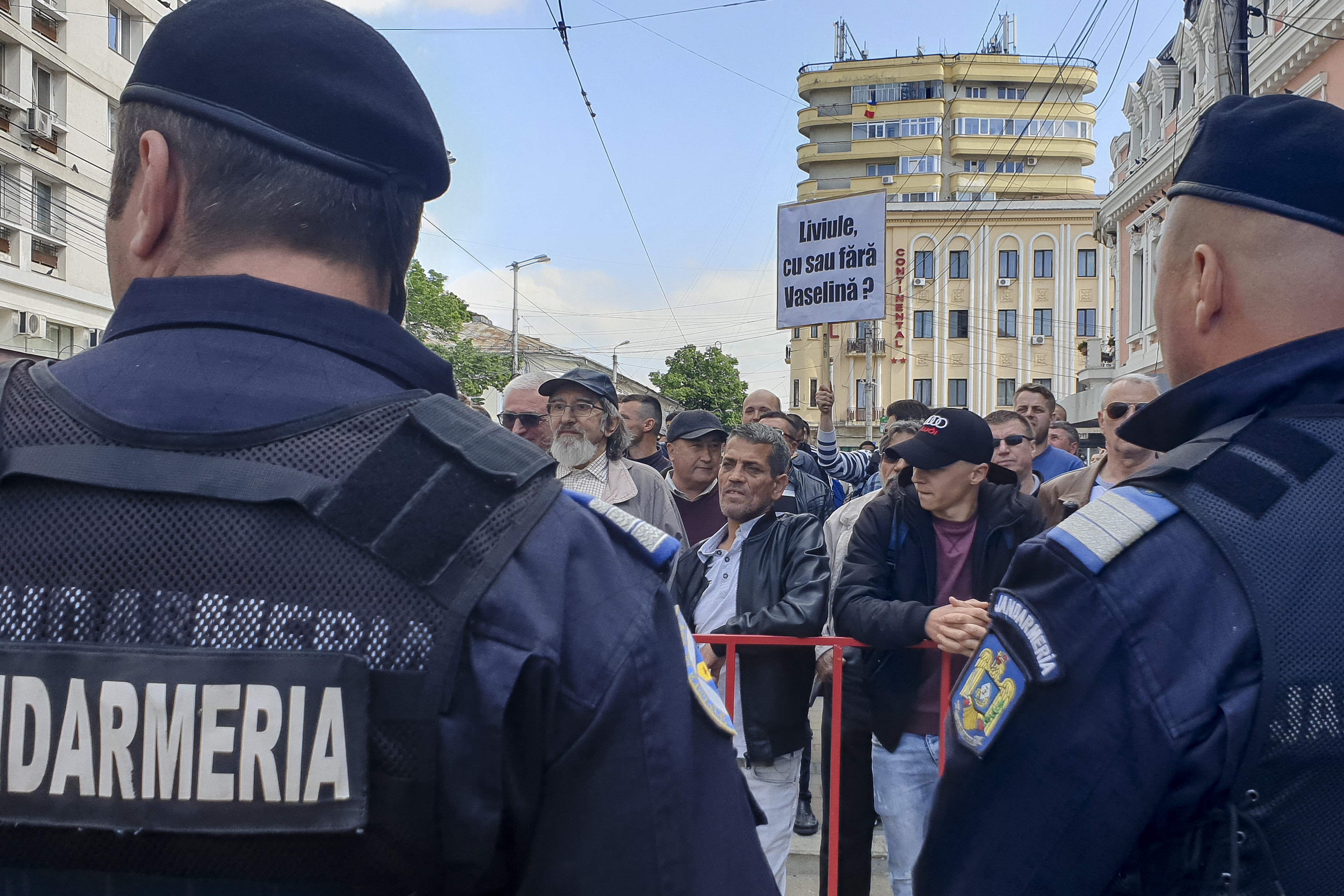 Mitingul PSD la Iaşi. Dragnea, atac la președinte: Iohannis a îndemnat oamenii spre ură și dezbinare - Imaginea 2