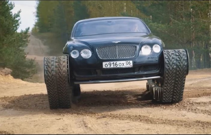 Rușii au transformat un Bentley într-un tanc. VIDEO viral - Imaginea 1
