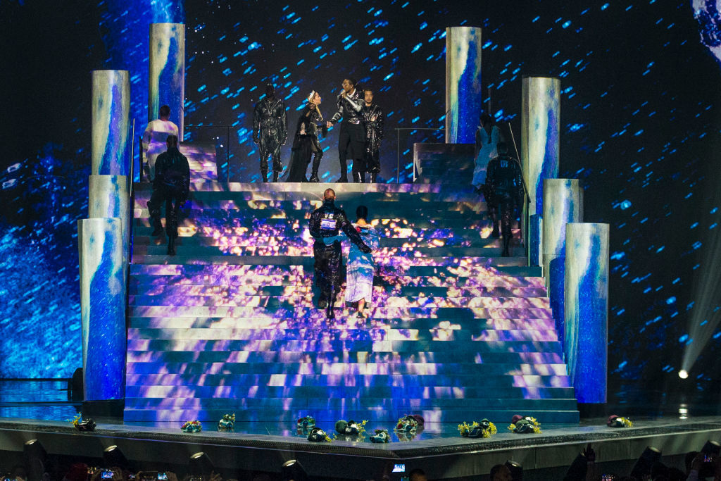 Madonna, moment controversat la Eurovision. Gestul care i-a înfuriat pe organizatori. FOTO - Imaginea 4