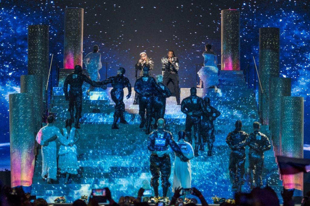 Madonna, moment controversat la Eurovision. Gestul care i-a înfuriat pe organizatori. FOTO - Imaginea 3
