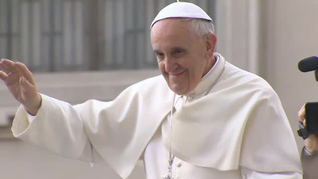 Papa Francisc a cerut fiecărui om să îşi schimbe modul de viaţă pentru a salva planeta