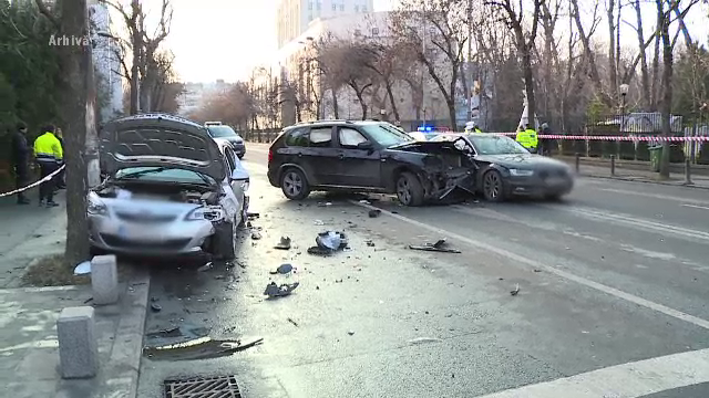 Șoferul drogat care a lovit 3 mașini în București în timp ce se certa cu soția s-a sinucis - Imaginea 2