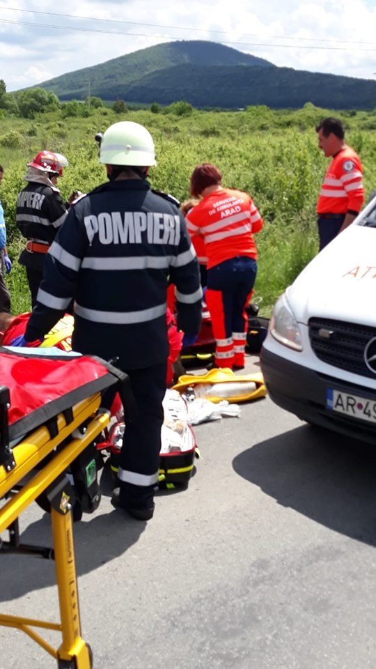 Trei biciclişti loviţi de maşini în jumătate de oră în Arad. Unul a fost decapitat - Imaginea 7