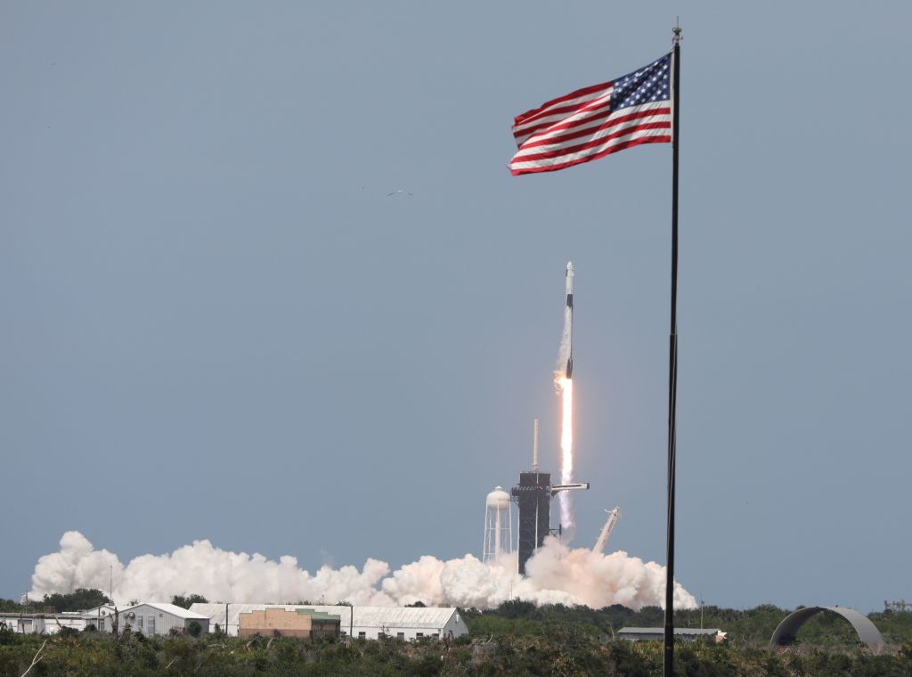 Moment istoric pentru NASA și SpaceX. Capsula Crew Dragon a fost lansată în spațiu. VIDEO - Imaginea 4