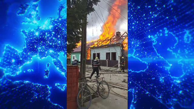 Prăpăd într-o localitate din Suceava. Un incendiu a cuprins 5 gospodării, iar 7 oameni au suferit atacuri de panică