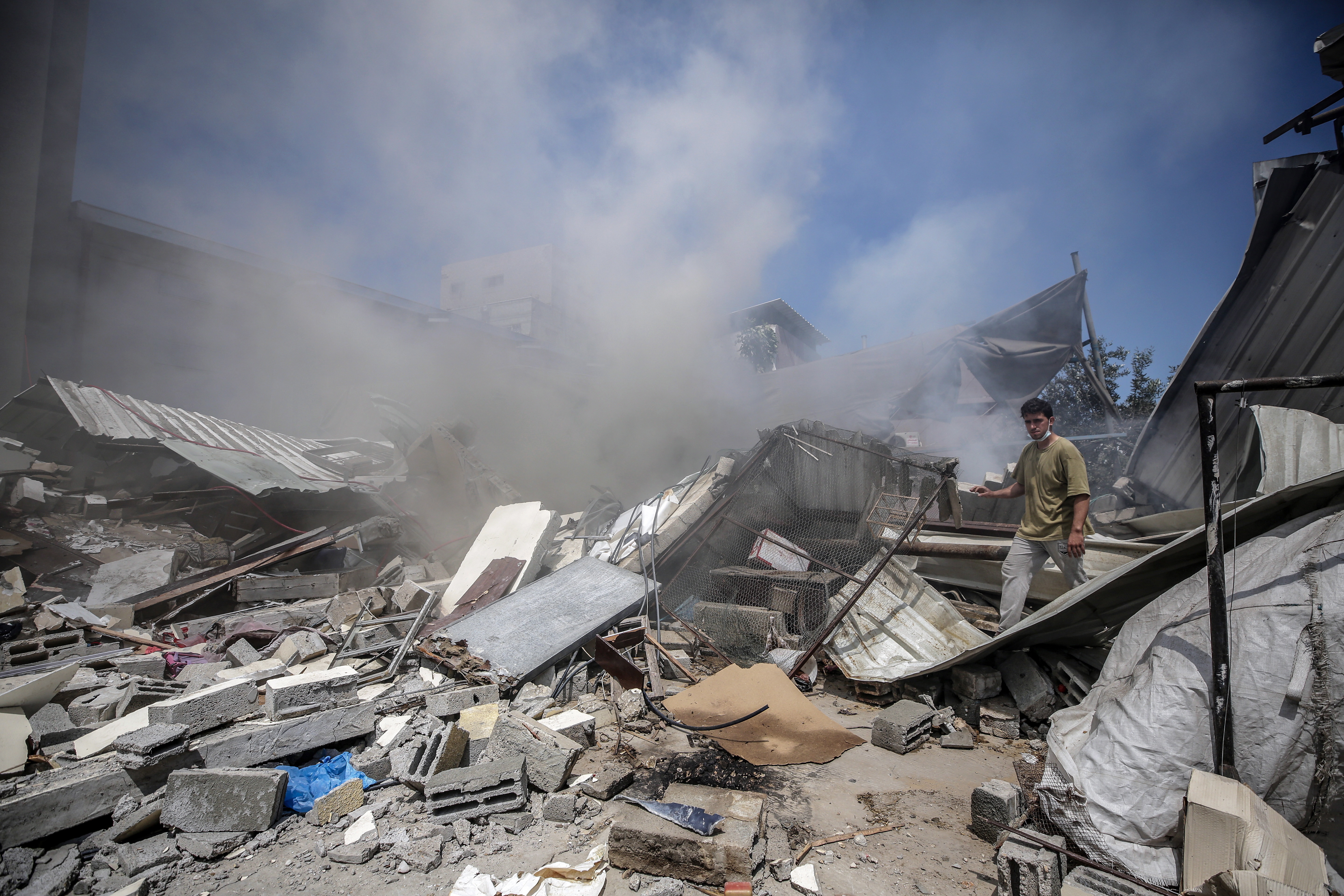 Un atac israelian în Gaza a ucis o familie de 10 persoane, majoritatea copii