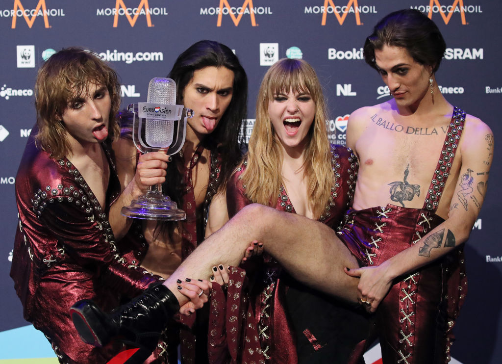 See tweets about #sanremo2020 on twitter. Maneskin Sanremo 2020 : Rezultatul testului antidrog al solistului trupei italiene ...