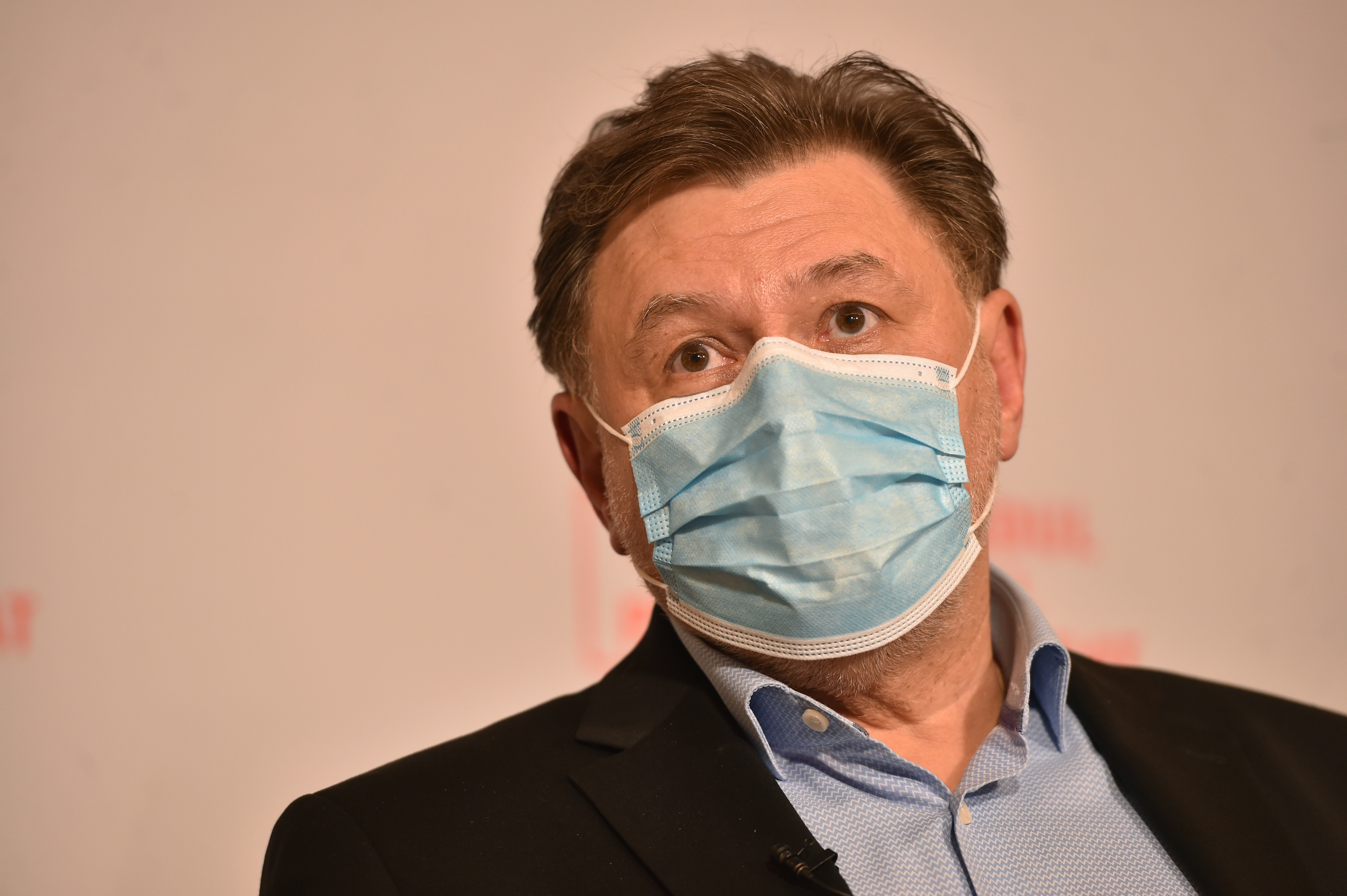 Alexandru Rafila, întrebat despre un eventual val șase al pandemiei: ”Nu cred că trebuie să îngrijorăm populația”