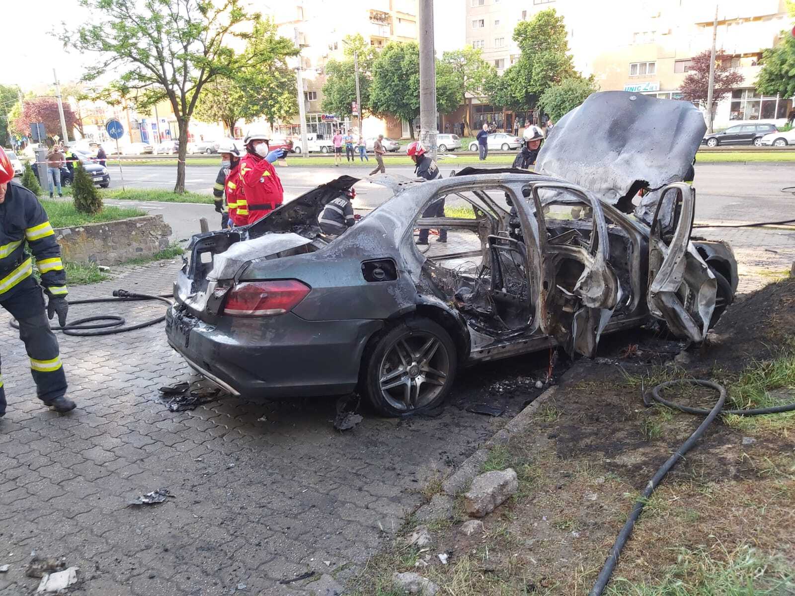 Surse: S-au găsit urme de praf de pușcă în mașina omului de afaceri Ioan Crișan, după explozia de sâmbătă dimineață