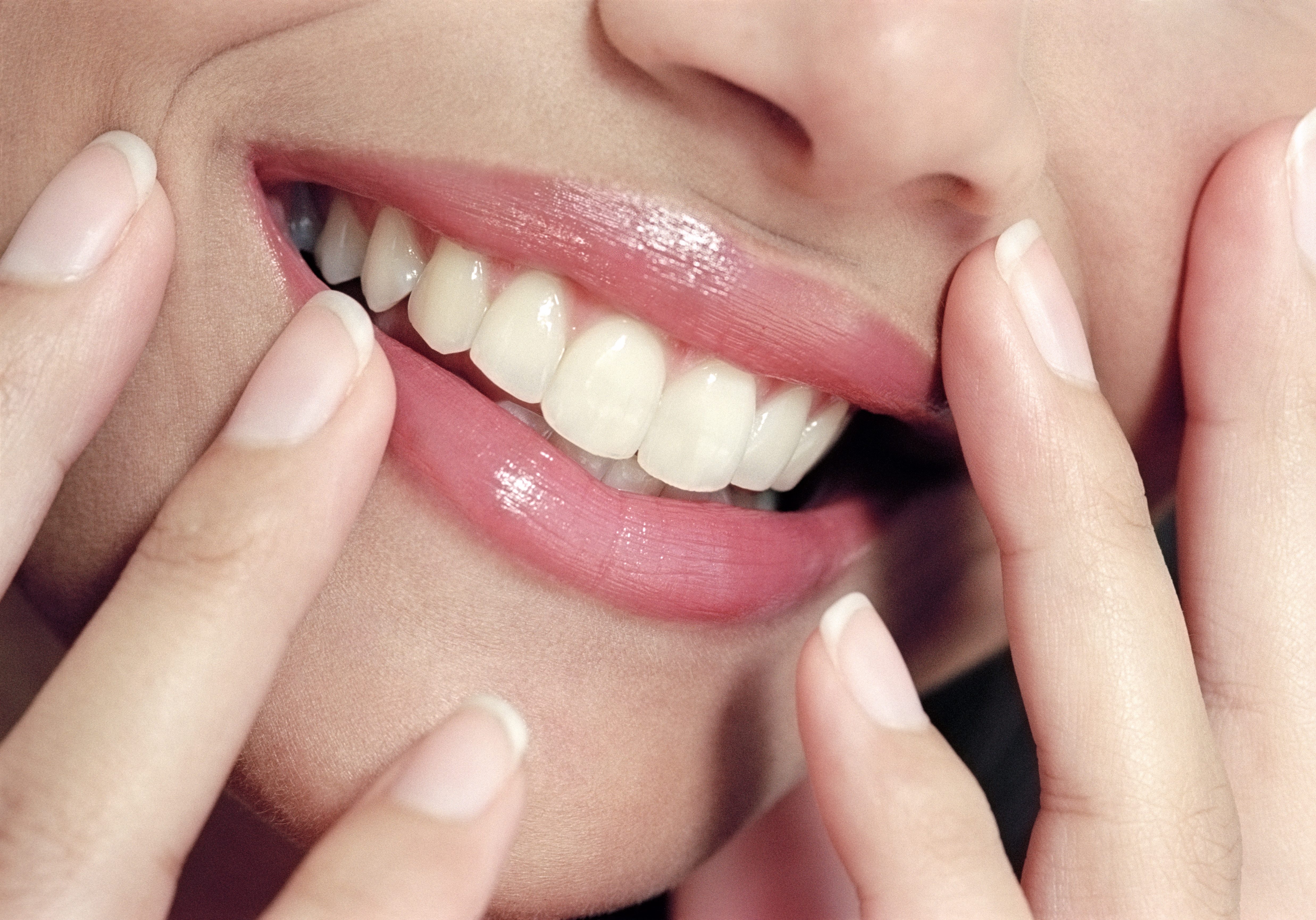 Doctor de bine | Dinții frontali au un rol major. Ce recomandă medicii după pierderea unui dinte