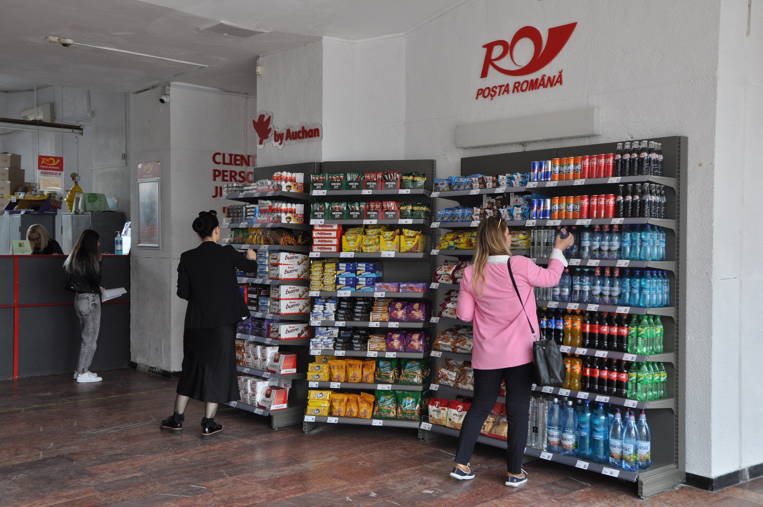 Poșta Română va vinde produse alimentare și băuturi în oficiile poștale. Anunțul oficial al celei mai mari companii de stat