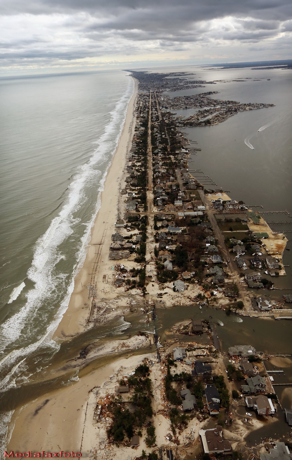 Uraganul Sandy: 40 de victime in New York. Autoritati: orasul ar putea fi INVADAT de sobolani - Imaginea 59