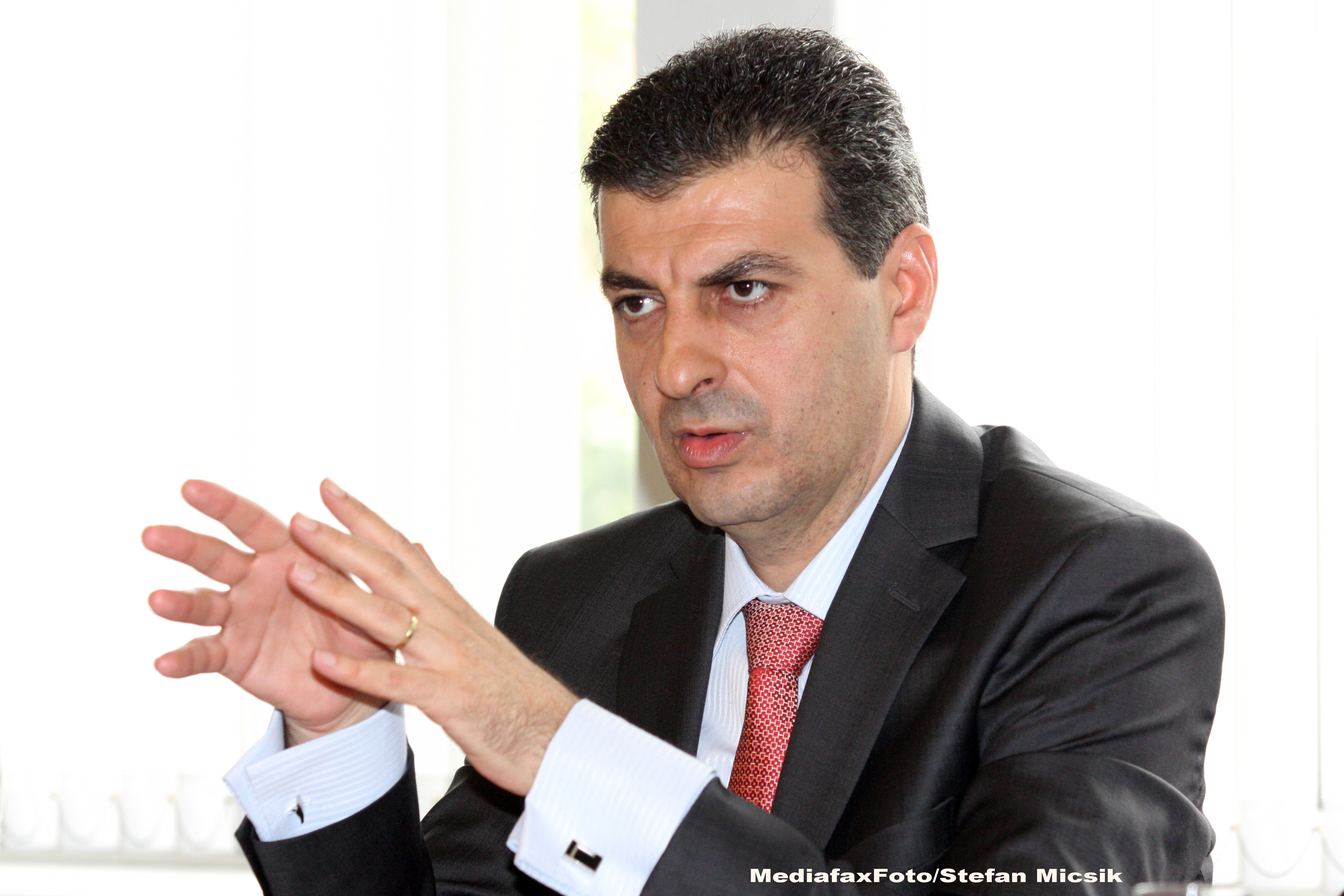 Ambasadorul Romaniei pe langa UE, Mihnea Motoc, va fi propus ca ministru al Afacerilor Externe