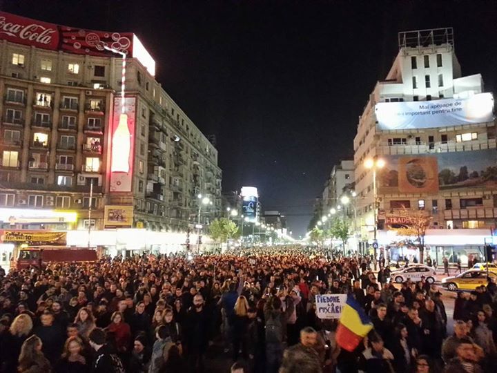 CORUPTIA UCIDE: 25.000 de oameni au cerut in strada schimbarea sistemului politic din Romania. 
