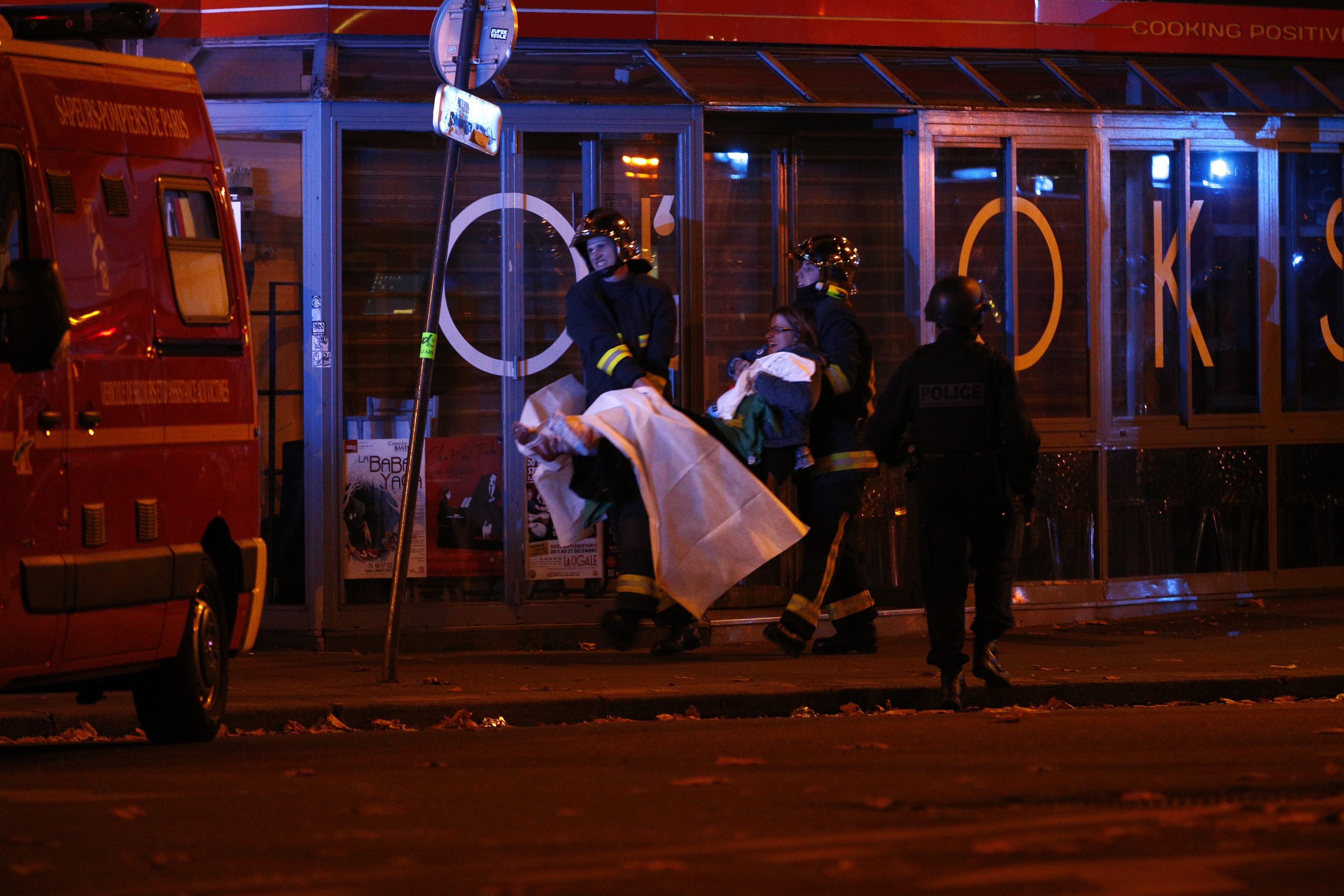 Politia germana a arestat un barbat suspectat ca le-ar fi vandut arme teroristilor din Paris. Ce au gasit in telefonul sau