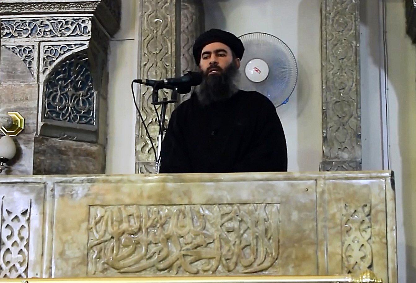 Reuters: Patru comandanţi din ISIS, prinşi în Irak cu ajutorul mobilului unui consilier al lui al-Baghdadi