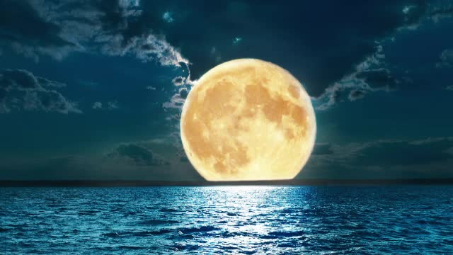 Cea mai spectaculoasa Luna Plina din ultimii 68 de ani. Cum ne poate influenta evenimentul astronomic de luni