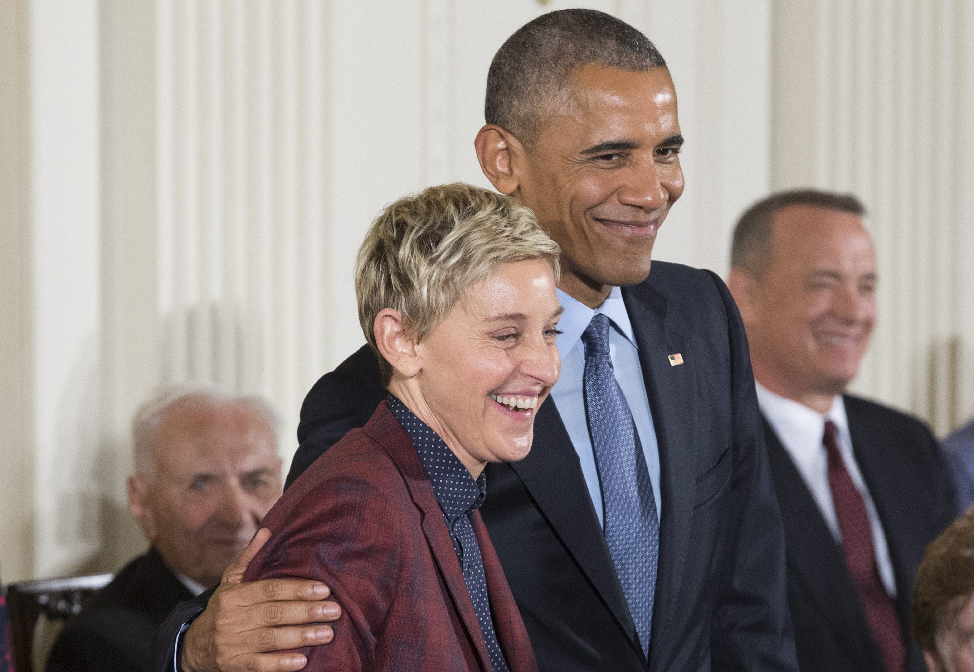 Ellen DeGeneres si Tom Hanks, printre ultimele personalitati premiate de Barack Obama cu Medalia Libertatii