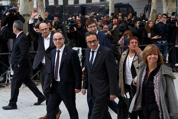 Curtea Supremă a Spaniei: Carles Puigdemont riscă să fie adus cu mandat dacă nu se prezintă