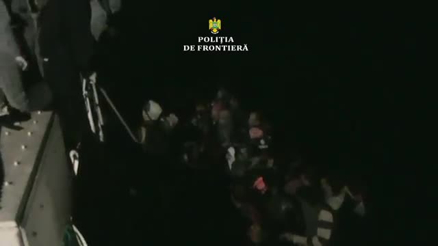 Peste 125 de persoane au fost salvate de poliţiştii de frontieră români în Marea Egee. VIDEO