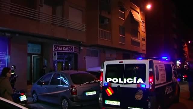 Un român din Spania şi-a ucis fiica de 2 ani, apoi s-a aruncat de la etaj