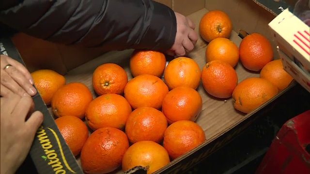 Carrefour retrage 12 tone de portocale cu pesticide