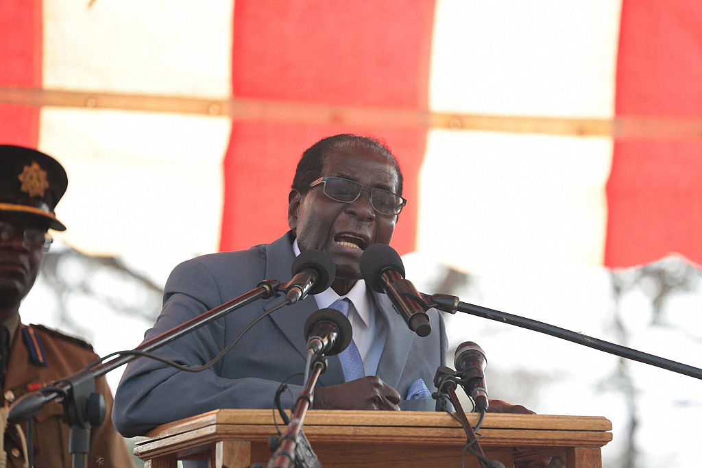 Robert Mugabe nu renunță la putere. Vrea să prezideze dezbaterile congresului