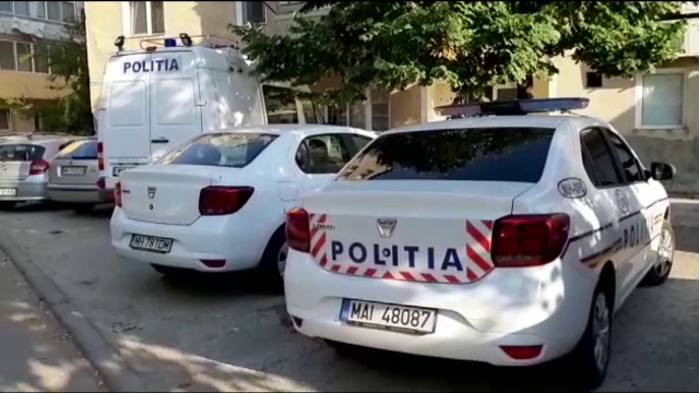 Caz șocant. Un șofer din Oradea a fost bătut de șapte adolescenți, după ce le-a cerut să poarte mască în autobuz