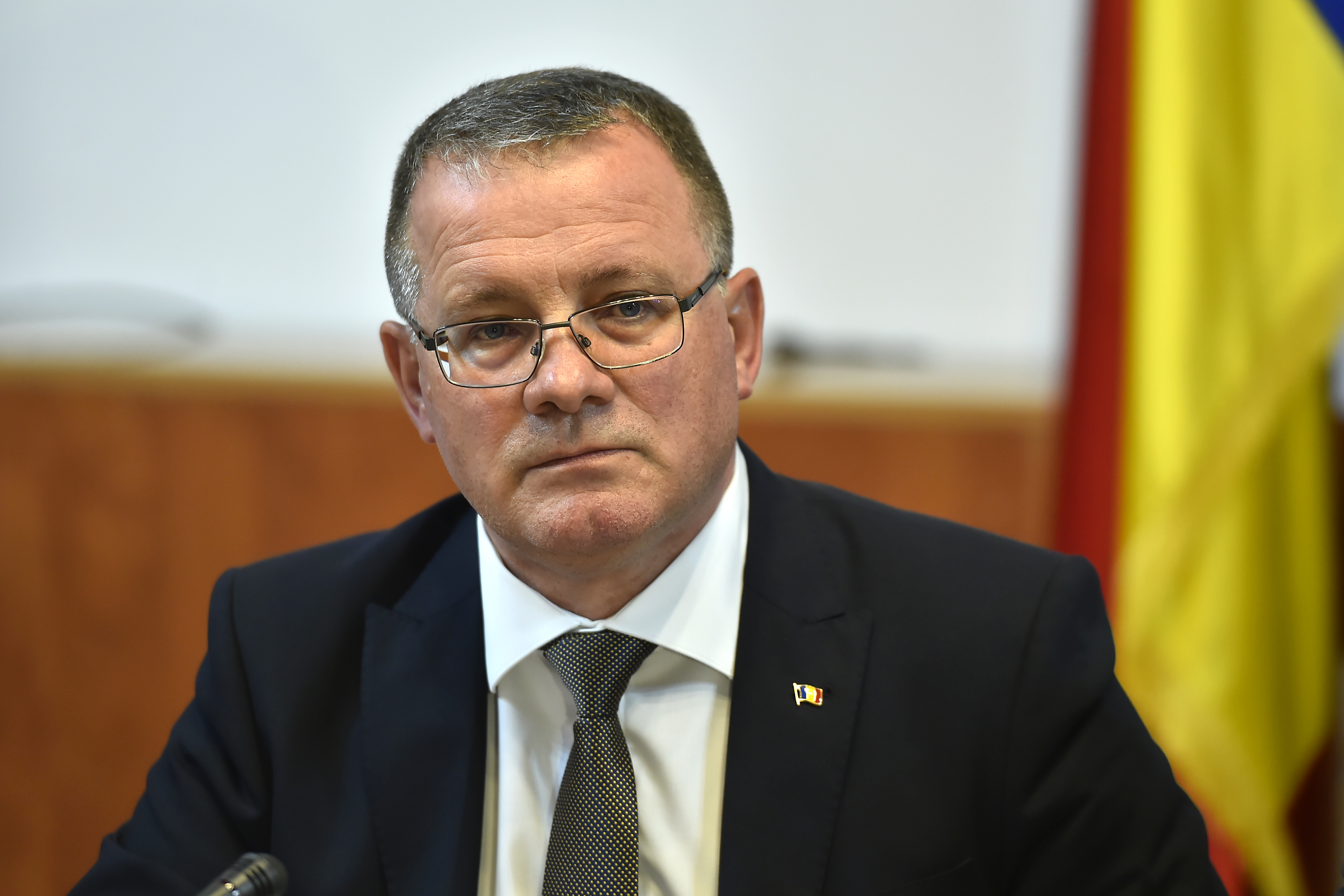 Adrian Oros demisionează din funcţia de ministru al Agriculturii. Ce motive a invocat