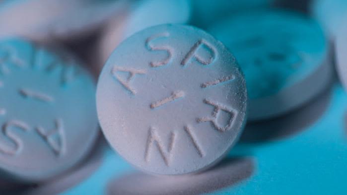 Aspirina va fi evaluată ca posibil tratament pentru COVID-19 în Marea Britanie