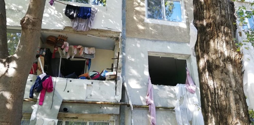 Explozie într-un apartament din Slobozia. Zeci de persoane, evacuate. FOTO
