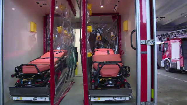 Ambulanță pentru pacienții Covid unică în România, la Oradea. Cât costă și de ce este specială