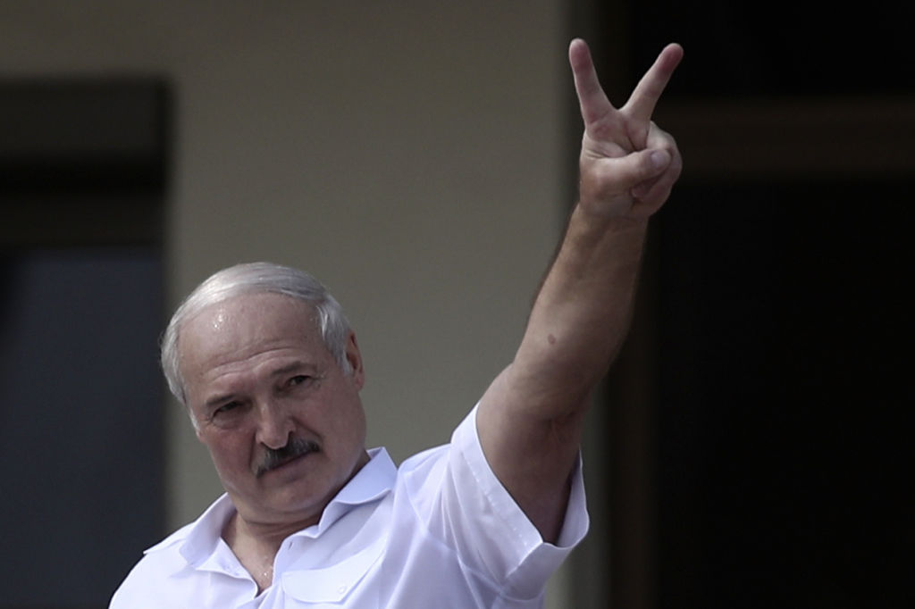 Lukaşenko, după ce a deschis graniţele pentru migranţi către UE: ''Voi i-aţi chemat, daţi-le tot ce le trebuie''