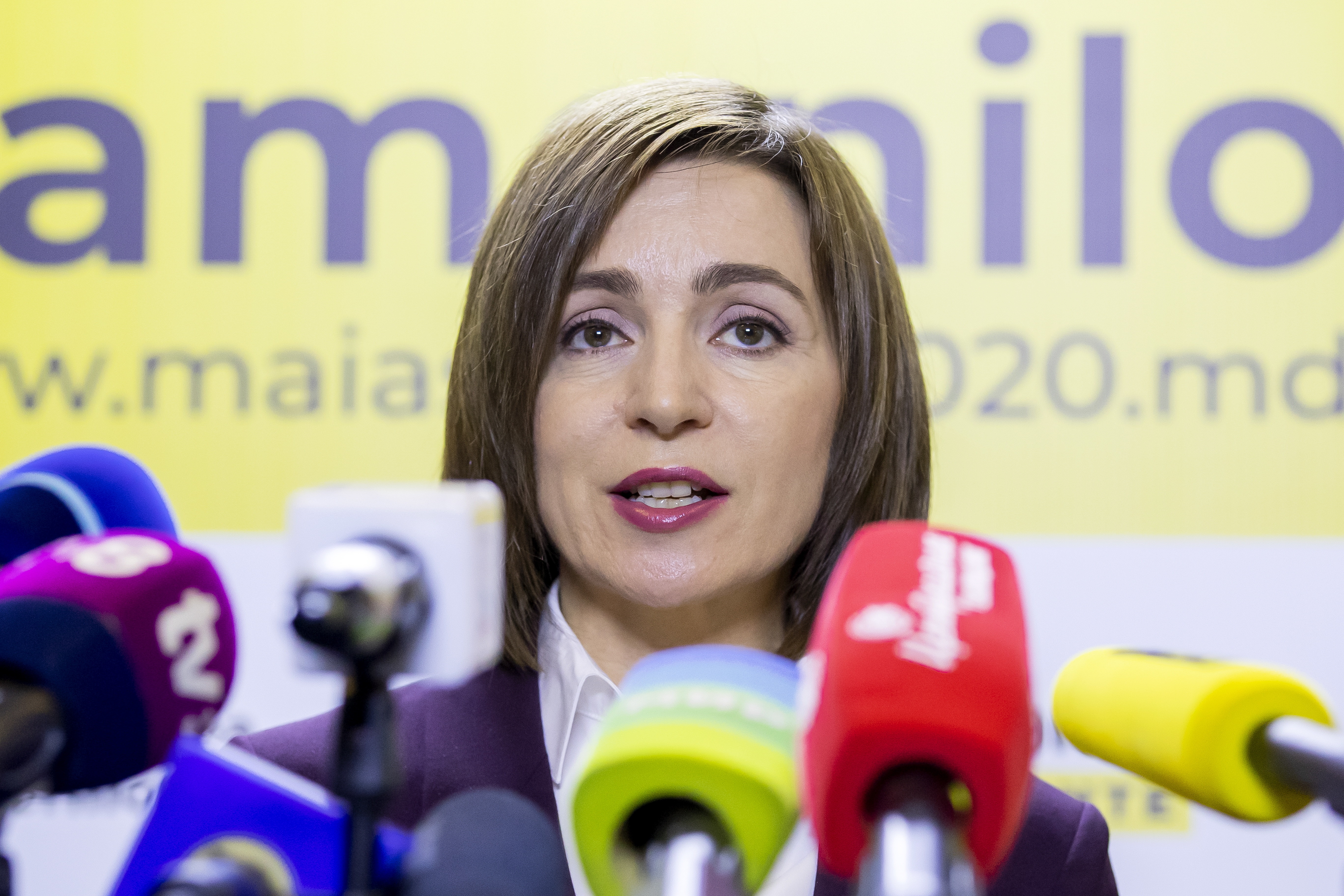 Maia Sandu a fost învestită în funcţia de preşedinte al Republicii Moldova