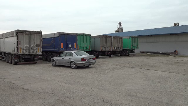 Patru camioane încărcate cu soia modificată genetic au dispărut din Bihor. Sunt adevarate bombe ecologice