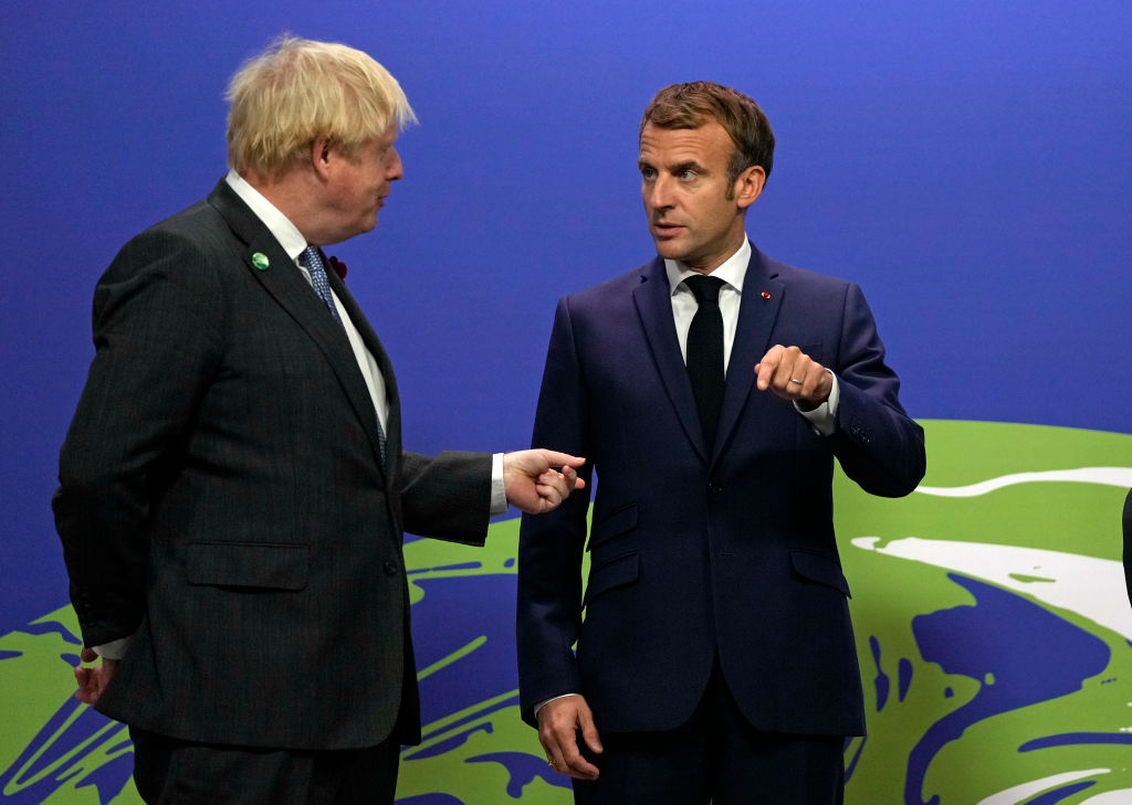 Emmanuel Macron l-a numit pe Boris Johnson, într-o conversație privată, ”clovn”