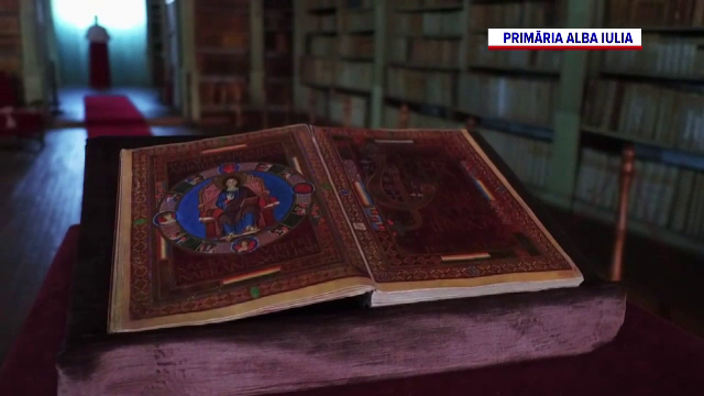 Biblioteca Batthyaneum din Alba Iulia poate fi vizitată. Atracția principală a fost scrisă cu cerneală de aur