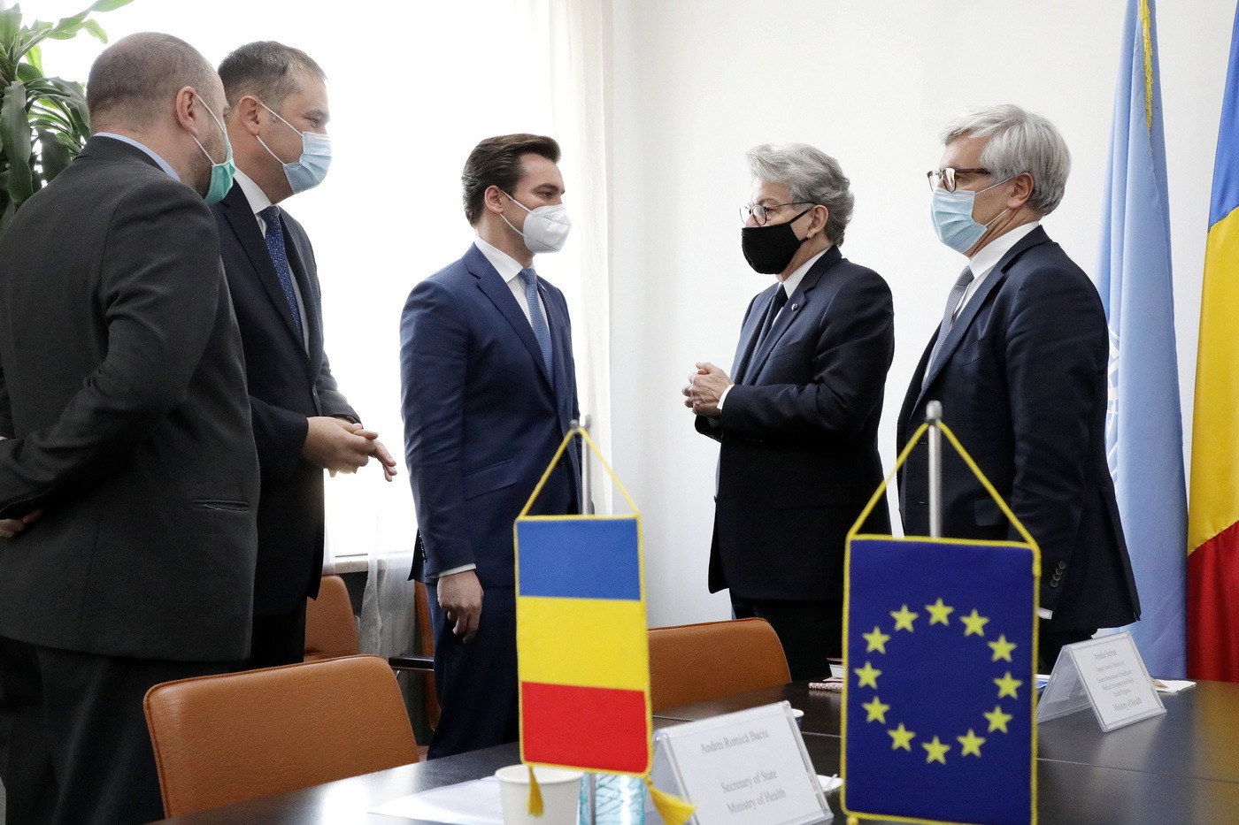 Comisar european: Este important să fie votat în România certificatul verde COVID