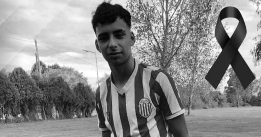 Un fotbalist a murit la 17 ani, după ce un polițist l-a împușcat în cap, chiar sub privirile coechipierilor săi