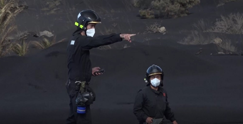 Autoritățile spaniole au închis aeroportul din La Palma, după ce vulcanul Cumbre Vieja a erupt din nou