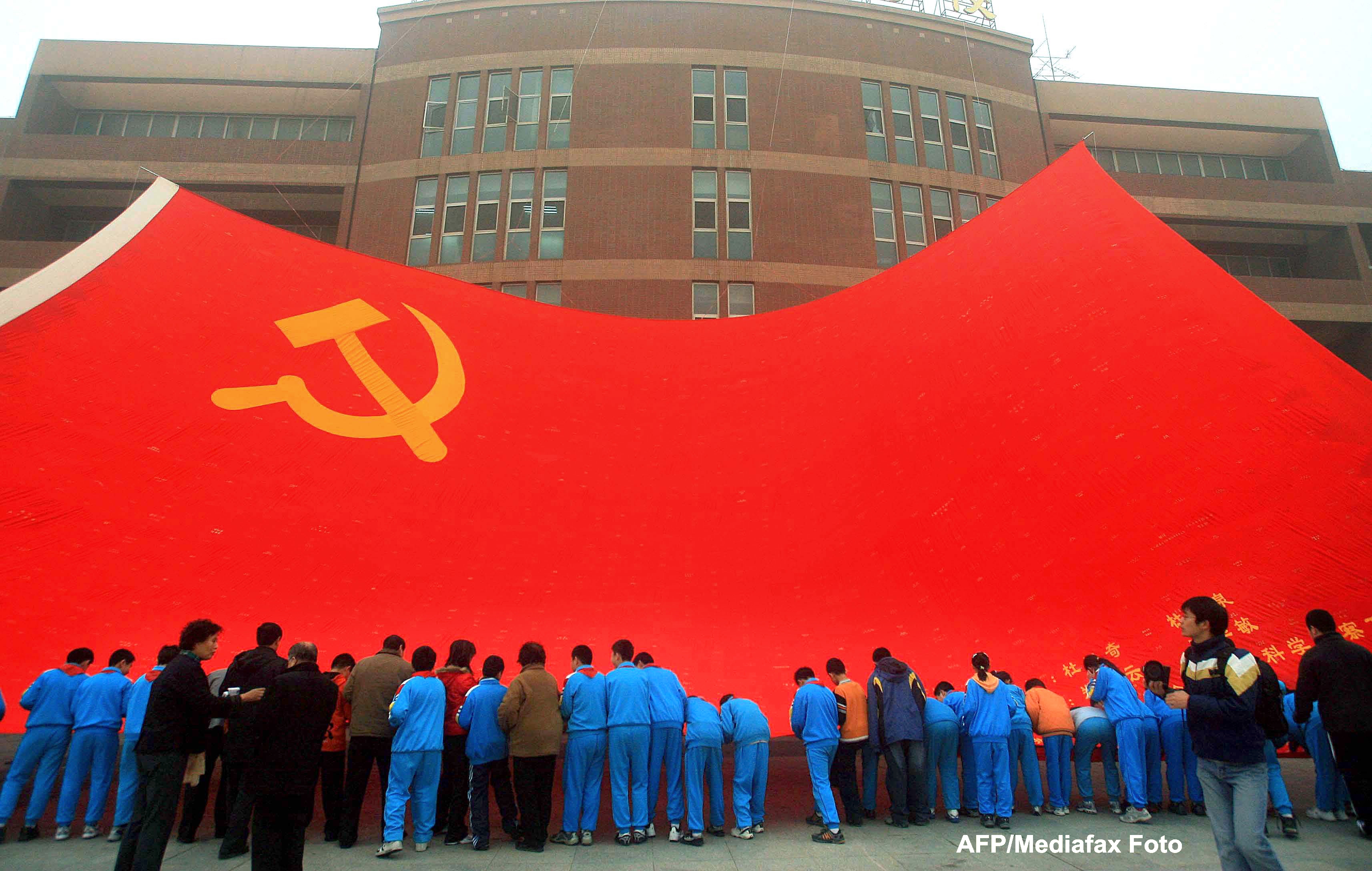 660.000 de oficiali comunisti au fost sanctionati in China pentru coruptie in ultimii 5 ani