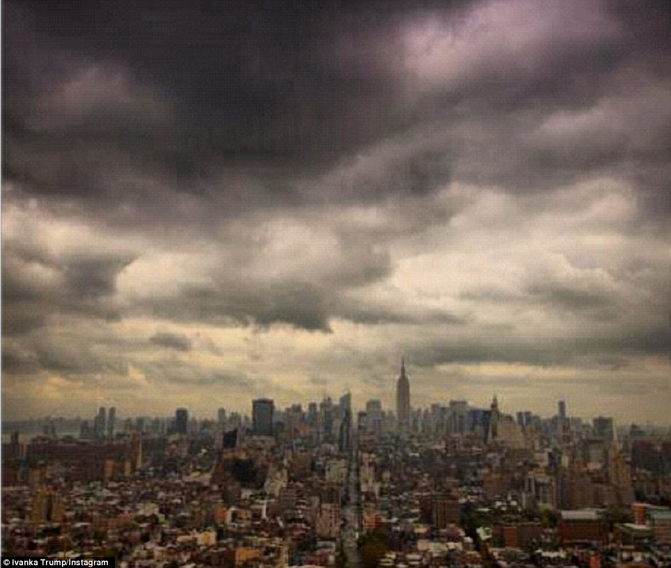 Uraganul Sandy: 40 de victime in New York. Autoritati: orasul ar putea fi INVADAT de sobolani - Imaginea 11