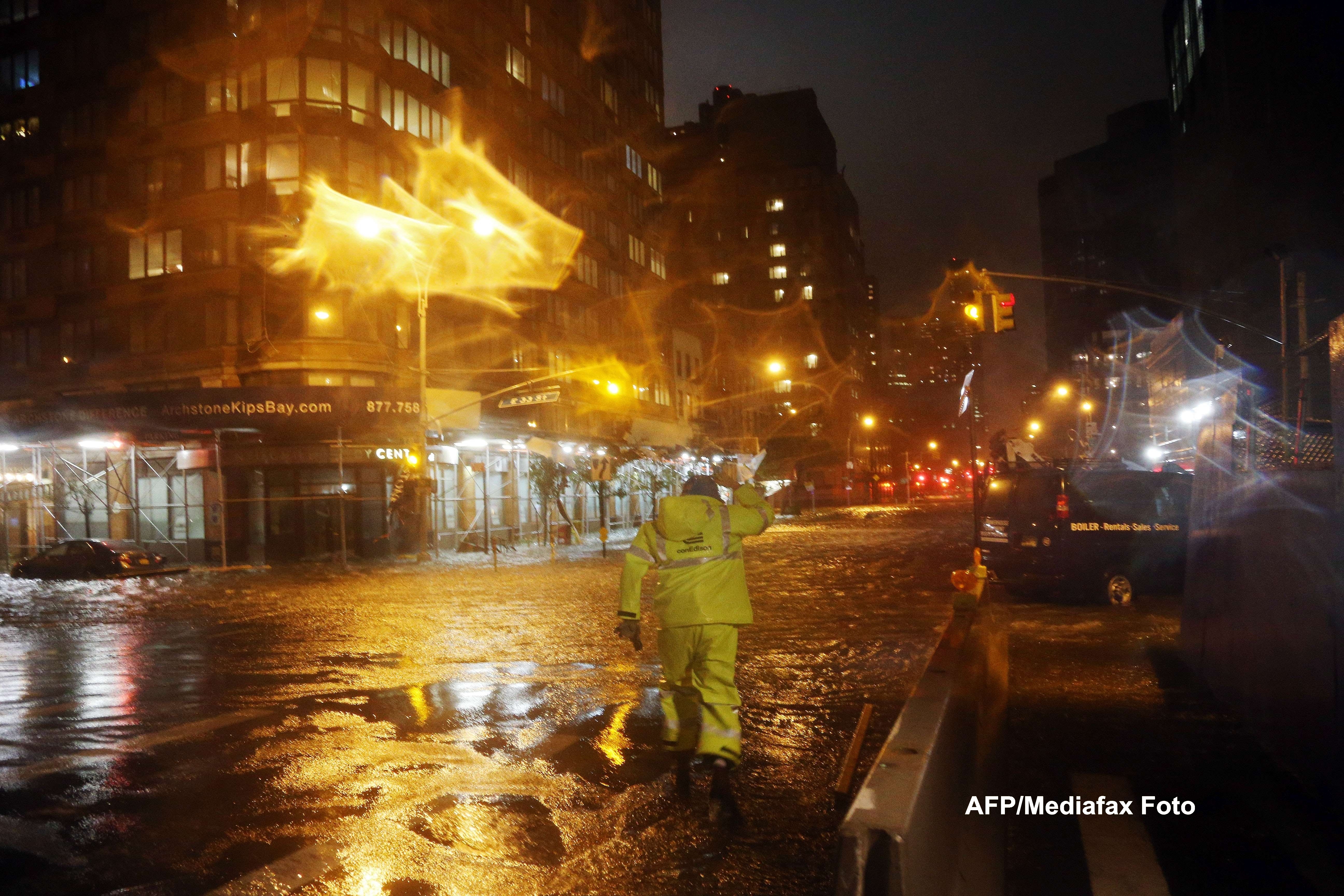 Uraganul Sandy: 40 de victime in New York. Autoritati: orasul ar putea fi INVADAT de sobolani - Imaginea 26