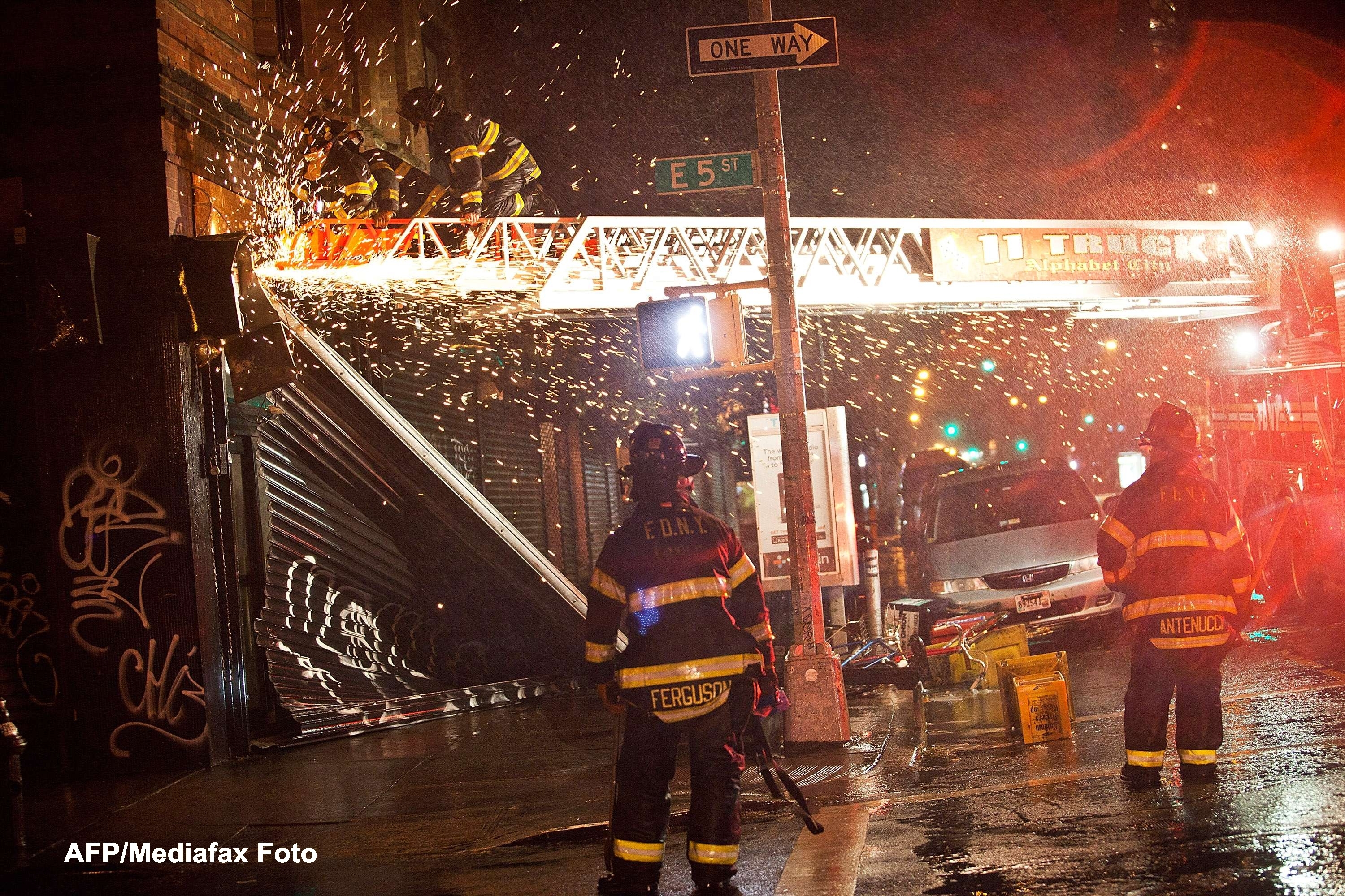 Uraganul Sandy: 40 de victime in New York. Autoritati: orasul ar putea fi INVADAT de sobolani - Imaginea 20