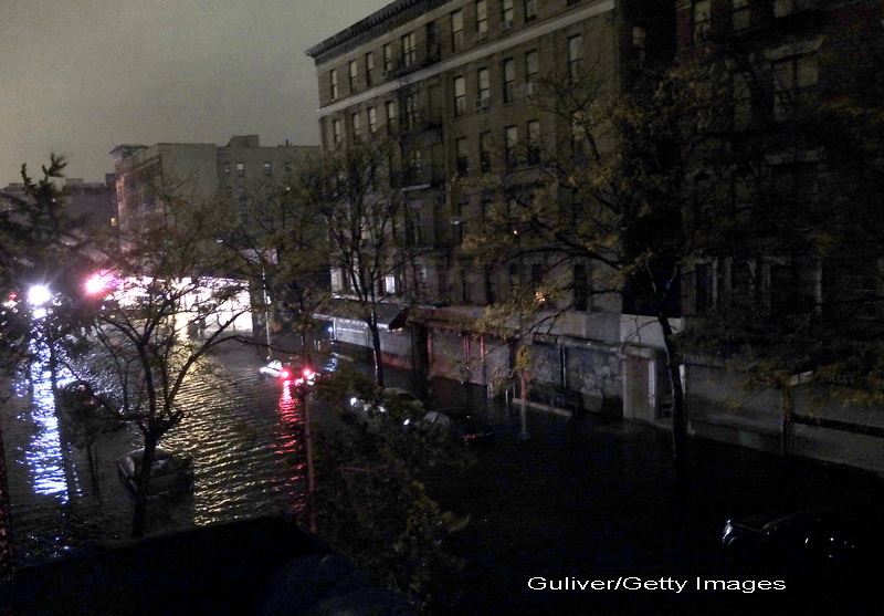 Uraganul Sandy: 40 de victime in New York. Autoritati: orasul ar putea fi INVADAT de sobolani - Imaginea 38