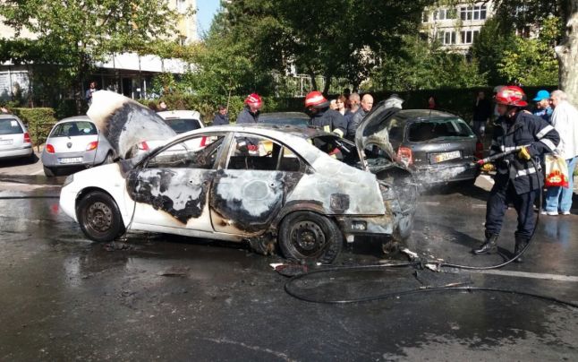 O maşină a explodat în centrul municipiului Braşov din cauza instalaţiei GPL